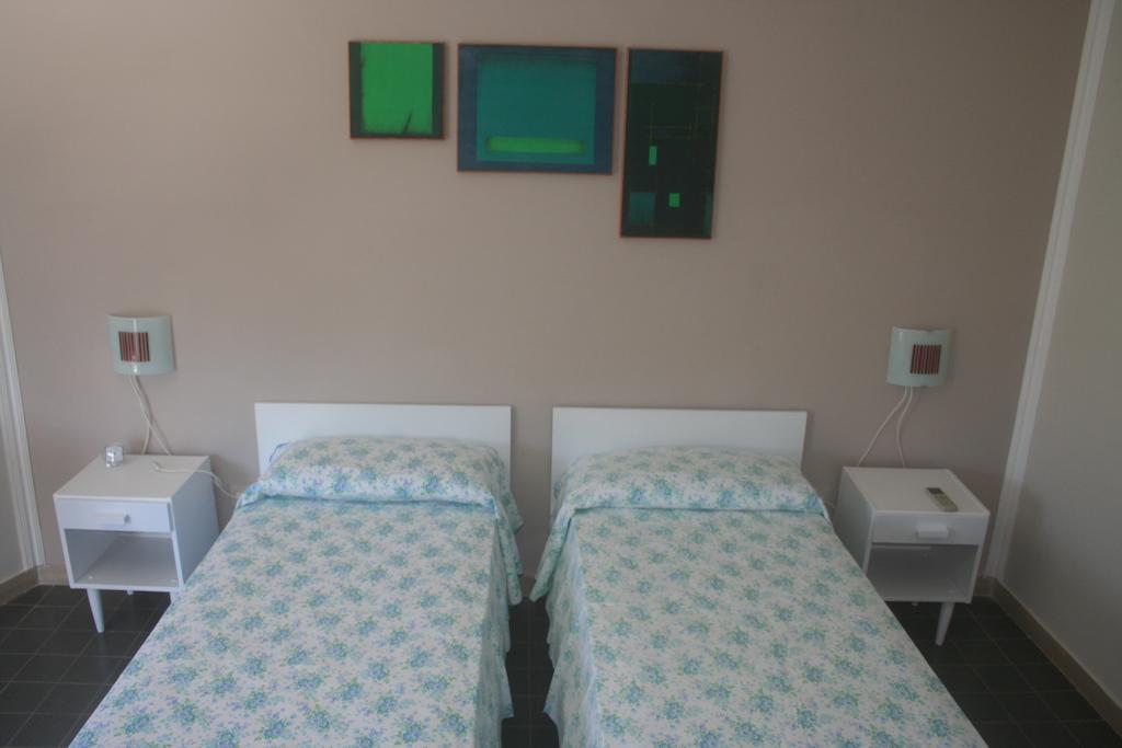 Hotel Anna テッラチーナ 部屋 写真
